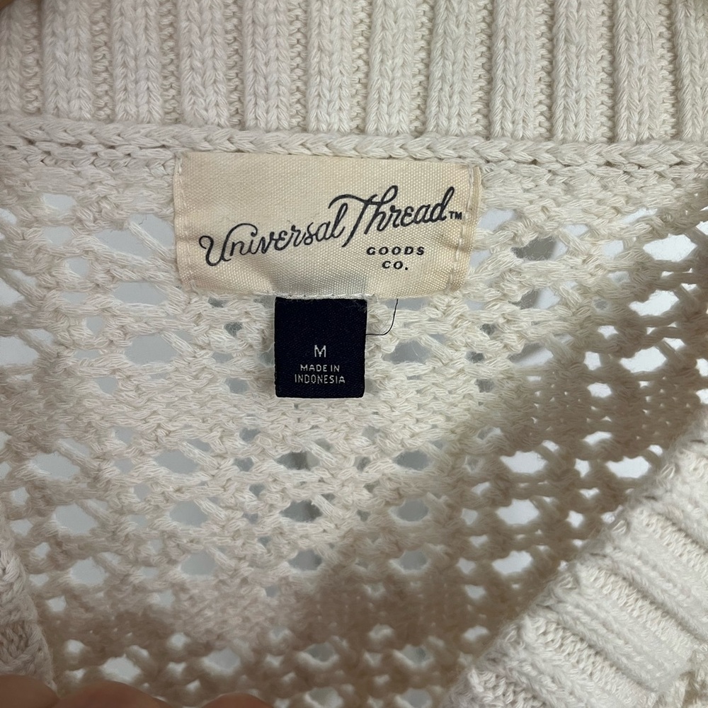 Universal Threads (Target) Knit Sweater - Picture 4 of 4